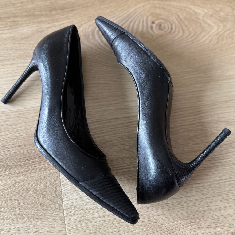 Bottega Veneta Black Wrapped Leather Pointed Toe Pumps 39.5